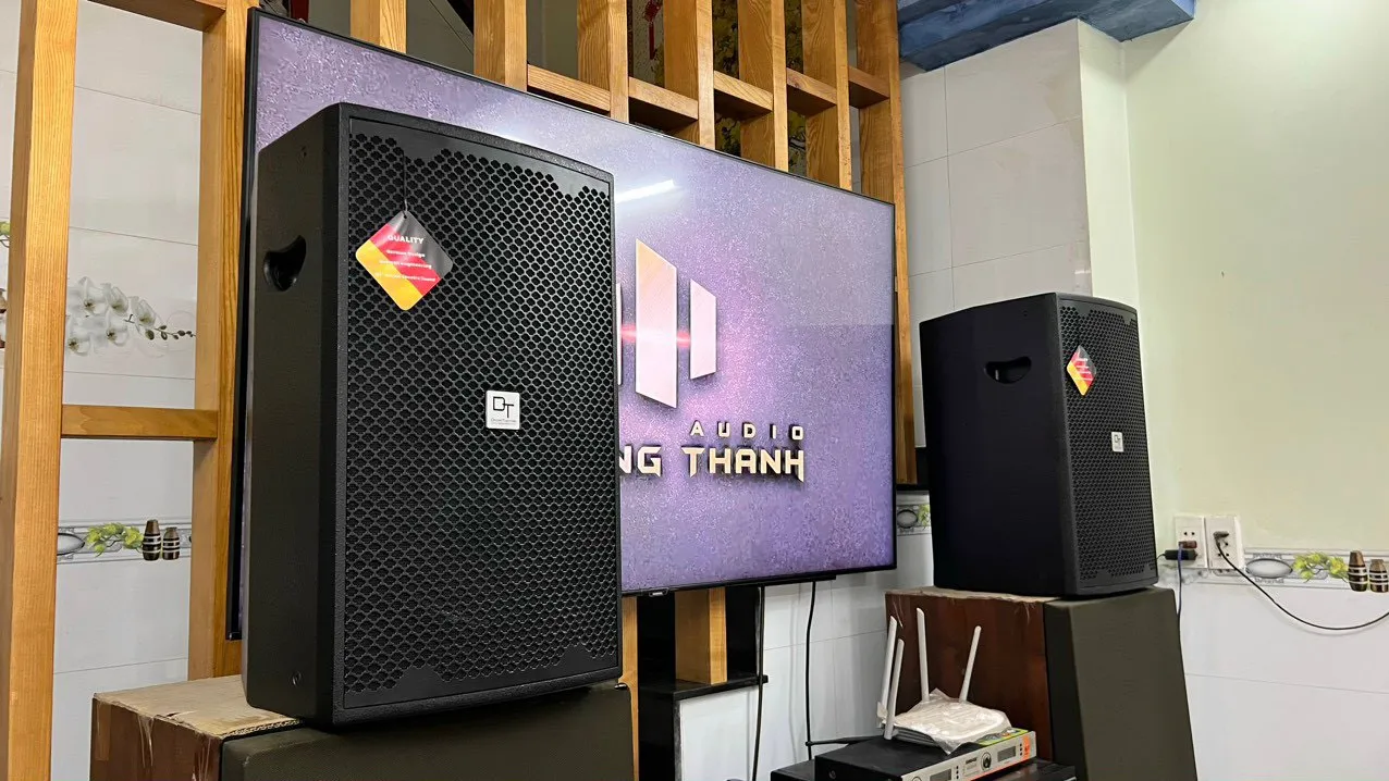 Khách hàng Bùi Hoàng Nam đánh giá về sản phẩm Dàn Karaoke DT TT210: (DT D2000, Vatasa T500, Vatasa V6 Pro, Vatasa VA-2600, Nex 12)