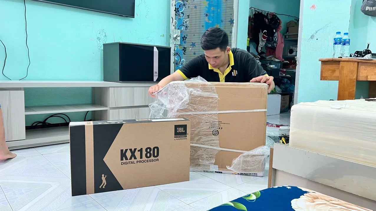 Khách hàng Thạch đánh giá về sn phẩm Dàn Karaoke JBL TT100: ( JBL Pasion12, JBL KX180, JBL VM200, Crown T3)