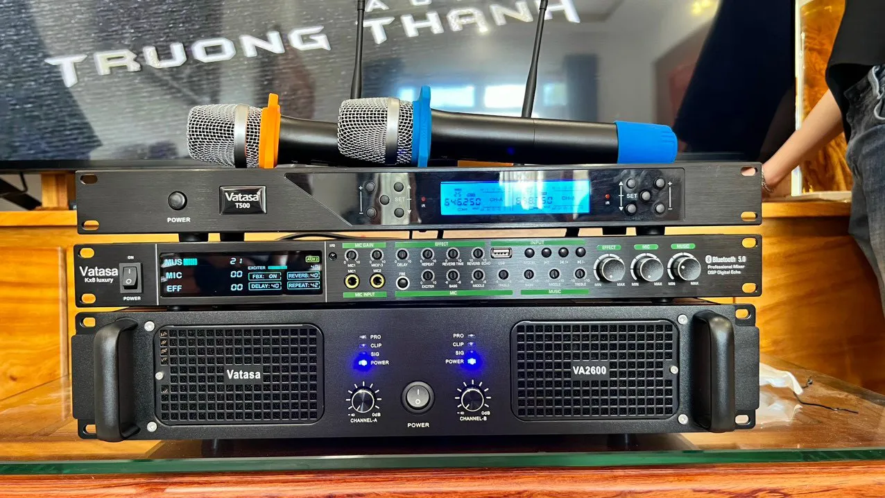 Khách hàng Chí Vỹ đánh giá về sản phẩm Cục Đẩy Công Suất Vatasa VA-2600, 2 Kênh