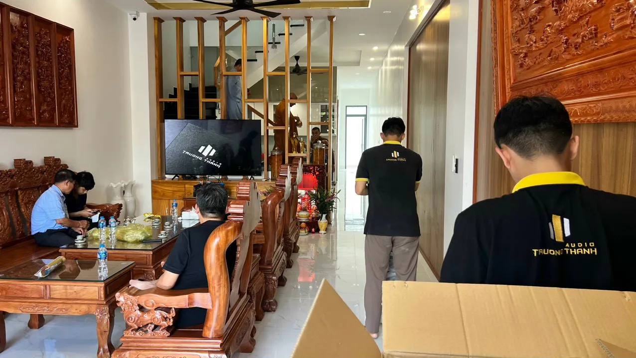 Khách hàng Hùng đánh giá về sn phẩm Dàn Karaoke Paramax TT345: (Paramax D88 Limited, Vatasa HC600, PARAMAX SUB-D30)