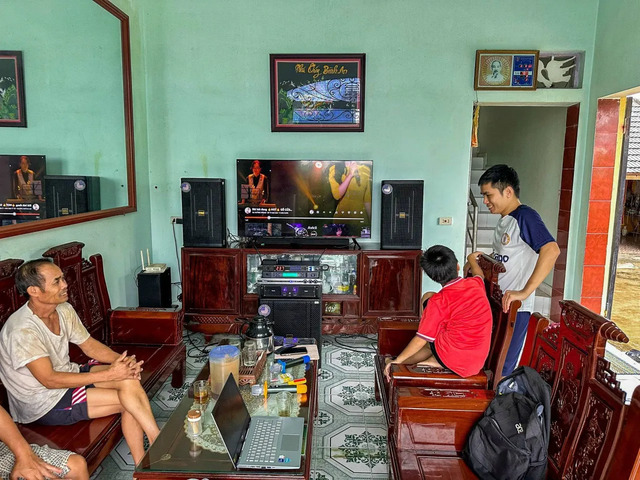 Khách hàng Nguyễn Quang Vĩ đánh giá về sản phẩm Dàn Karaoke CAVS TT284: (CAVS C12, CAVS S10, Vatasa V6 Pro, Vatasa VA-2500, CAVS SC715, Vatasa P9 Limited)
