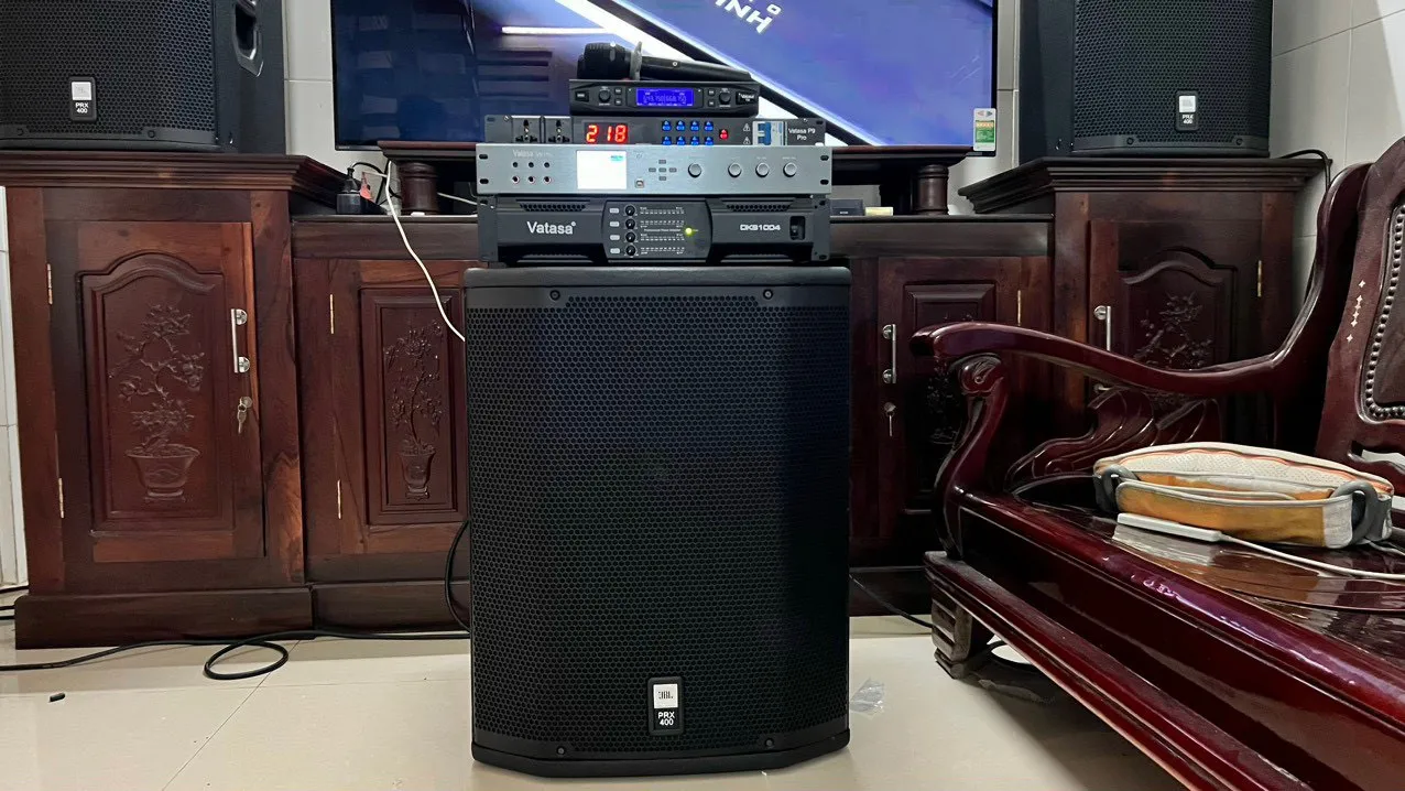 Khách hàng Giang Sơn đánh giá về sản phẩm Dàn Karaoke JBL TT251: (JBL PRX 412M, Vatasa T900 New, Vatasa V8Pro, Vatasa DKS1004 NEW, DT Sigma118, Vatasa P9 Luxury)