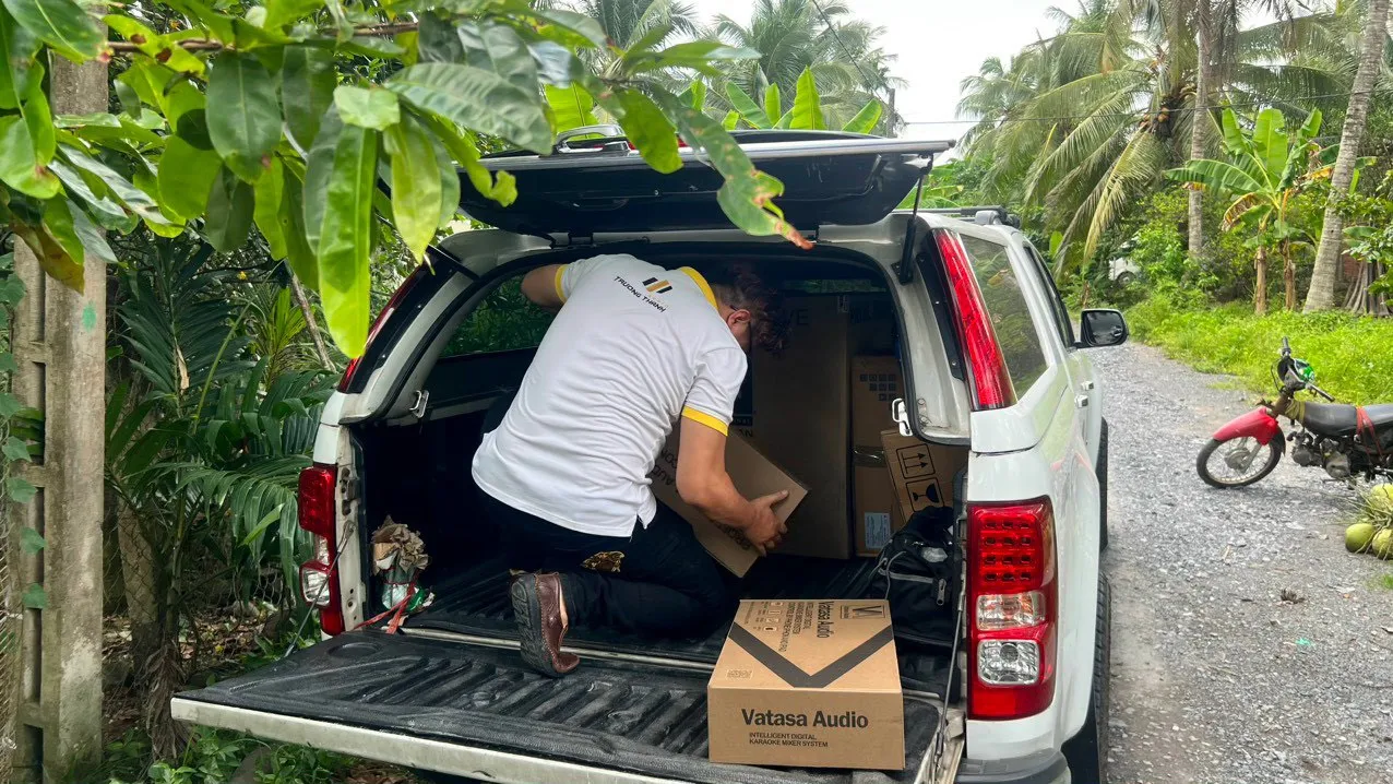 Khách hàng Hoàng Thiện đánh giá về sn phẩm Dàn Karaoke JBL TT340: (JBL KPS2, JBL VM200, JBL VX8, Crown T5, JBL Pasion 12SP)