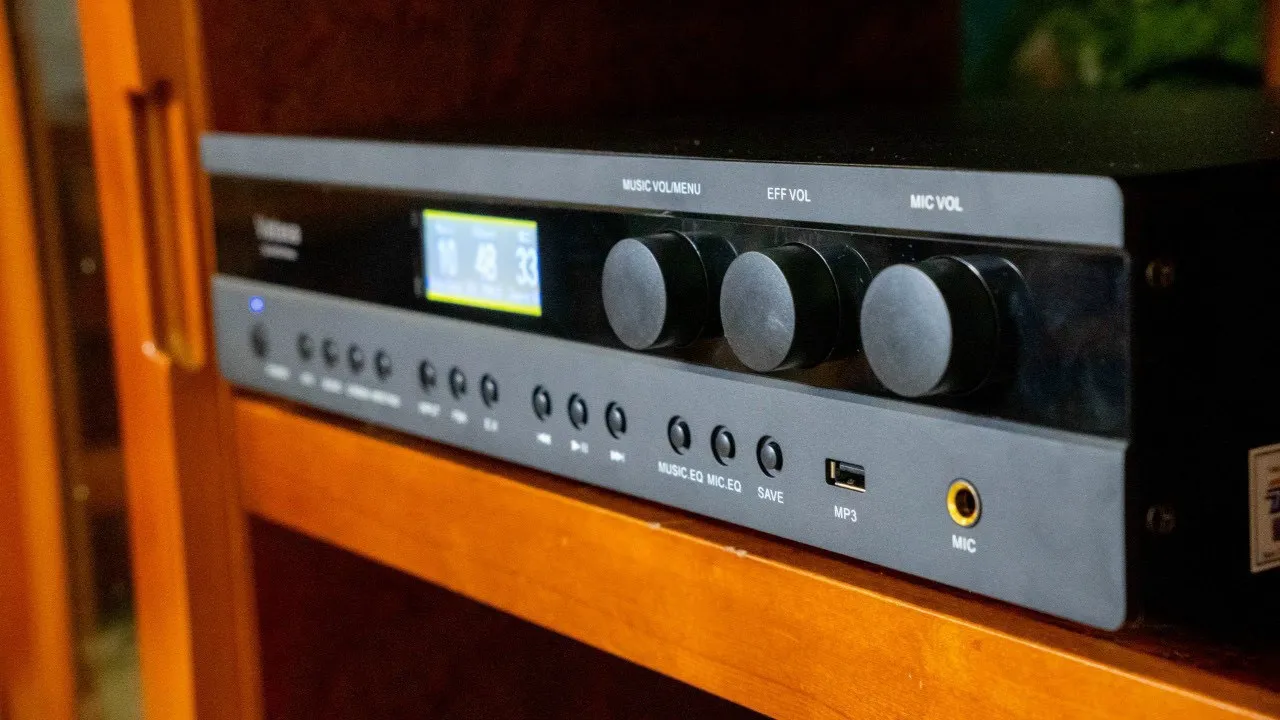 Khách hàng Khương Nhật Nam đánh giá về sản phẩm Amply Số Vatasa Bla400 New