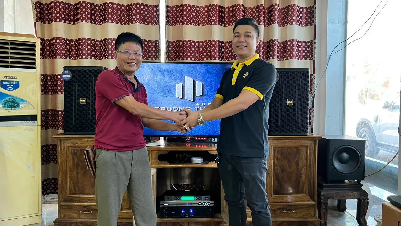 Khách hàng An Ninh đánh giá về sn phẩm Dàn Karaoke CAVS TT350: (CAVS C12, Vatasa Bla600 New)