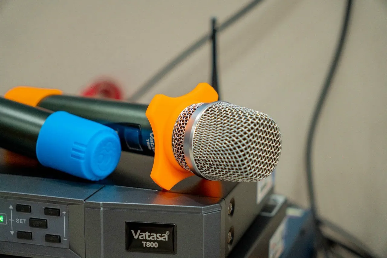 Khách hàng Bảo Chinh đánh giá về sản phẩm Dàn Karaoke JBL TT143: (JBL KI512, JBL VM200, Vatasa V8Pro, DT Lion406, Nex 12, VietK 4TB, VietK 22 inch, KVacoustic TK9)