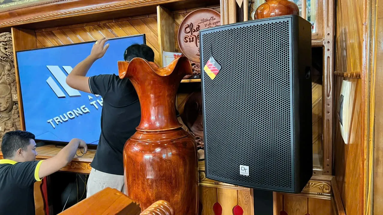 Khách hàng Đặng Thanh Phong đánh giá về sn phẩm Loa Karaoke DT Delta15 (full bass 40cm, 2 đường tiếng)