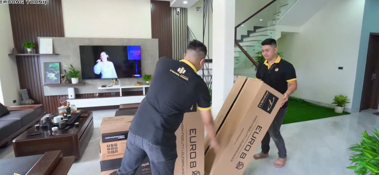 Khách hàng Hoàng Nam đánh giá về sản phẩm Dàn karaoke Paramax TT254: (Paramax EURO 8 Luxury, Vatasa HC600)