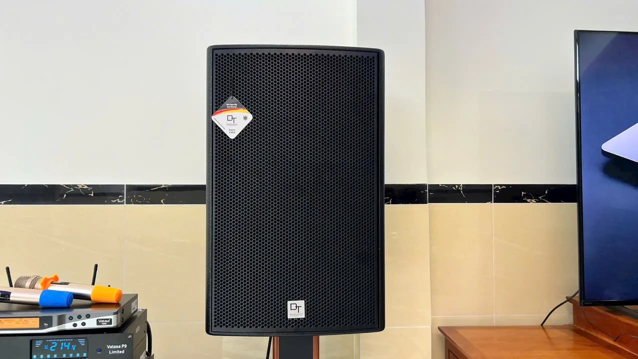 Khách hàng Quốc Huy đánh giá về sản phẩm Dàn karaoke DT TT293: Delta12+T900+V8Pro+Lion406+Delta115+p9Luxury