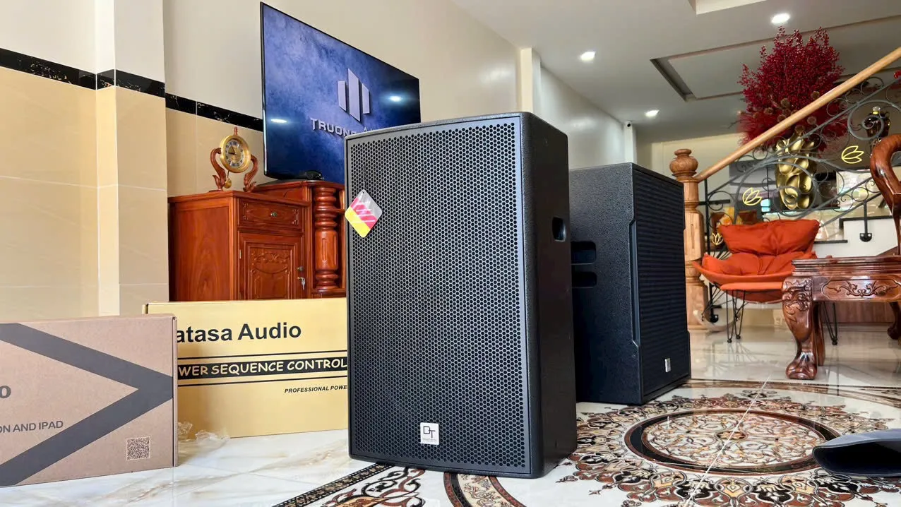 Khách hàng Trương Hùng đánh giá về sản phẩm Dàn karaoke DT TT173: (DT Delta 12, Vatasa T900 New, Vatasa V8Pro, DT Lion406, DT Delta115, VietK 4TB, KVacoustic TK9)