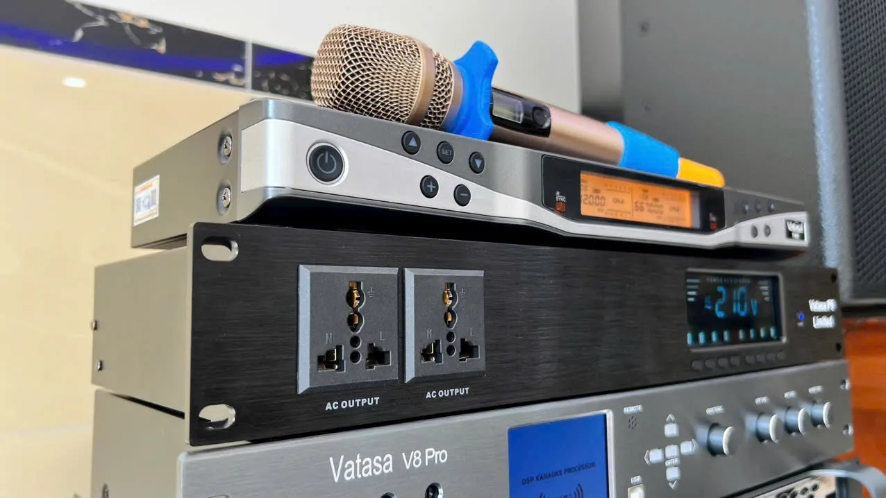 Khách hàng Anh Kiệt đánh giá về sản phẩm Dàn Karaoke DT TT157: (DT Delta15, Vatasa T900, Vatasa V8Pro, Vatasa DKS1004, DT Sigma118, P9 Luxury)