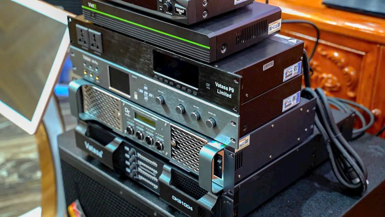 Khách hàng Huy Hoàng đánh giá về sản phẩm Dàn Karaoke DT TT265: (DT Alpha 12, DT D2000, JBL VM300, JBL KX180A, Vatasa VA-2600, Vatasa DKS1004 NEW, DT Sigma118, Vatasa P9 Pro)