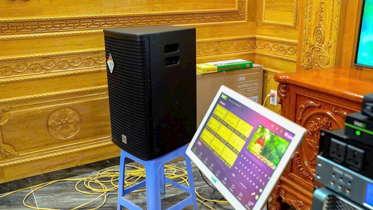Khách hàng Minh Trường đánh giá về sản phẩm Dàn karaoke DT TT269: (DT Alpha 12, Vatasa T10, Vatasa V8 Pro, DT Lion406, DT Delta118, Vatasa P9 Limited, Pro 4TB, VietK 22 inch)