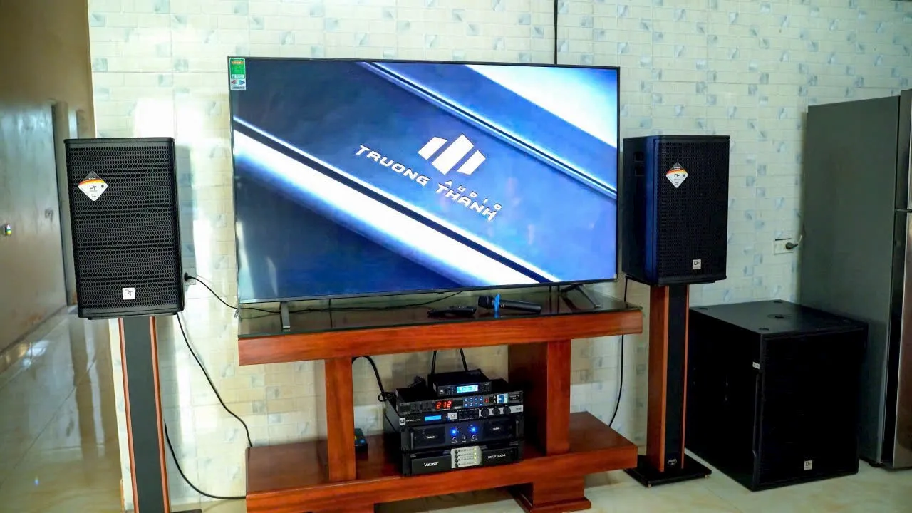 Khách hàng Minh Quang đánh giá về sản phẩm Dàn Karaoke DT TT300: Alpha12+T900+V8Pro+Lion408+Delta115+p9Luxury