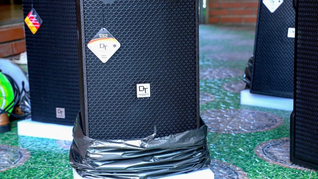 Khách hàng Khôi Vĩ đánh giá về sn phẩm Dàn Karaoke Kinh Doanh DT TT333: (2 DT D2000, Vatasa T900 New, Vatasa V8 Pro, DT Lion215, DT Lion408, DT Sigma118, VietK 4TB, Vietk 22inch)