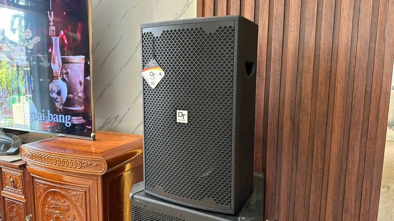 Khách hàng Thiên Bảo đánh giá về sản phẩm Loa Karaoke DT D2000 (full bass 30cm, 2 đường tiếng)