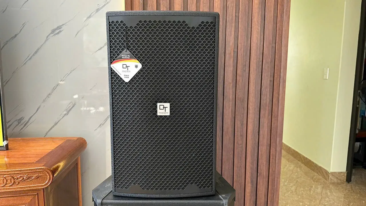 Khách hàng Tuấn Khang đánh giá về sản phẩm Dàn karaoke DT TT214: (DT D2000, Vatasa T900 New, Vatasa V6 Pro, DT Lion406, DT Delta115)