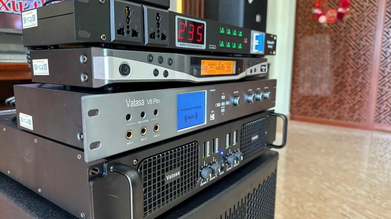Khách hàng Duy Luận đánh giá về sản phẩm Dàn karaoke DT TT214: (DT D2000, Vatasa T900 New, Vatasa V6 Pro, DT Lion406, DT Delta115)
