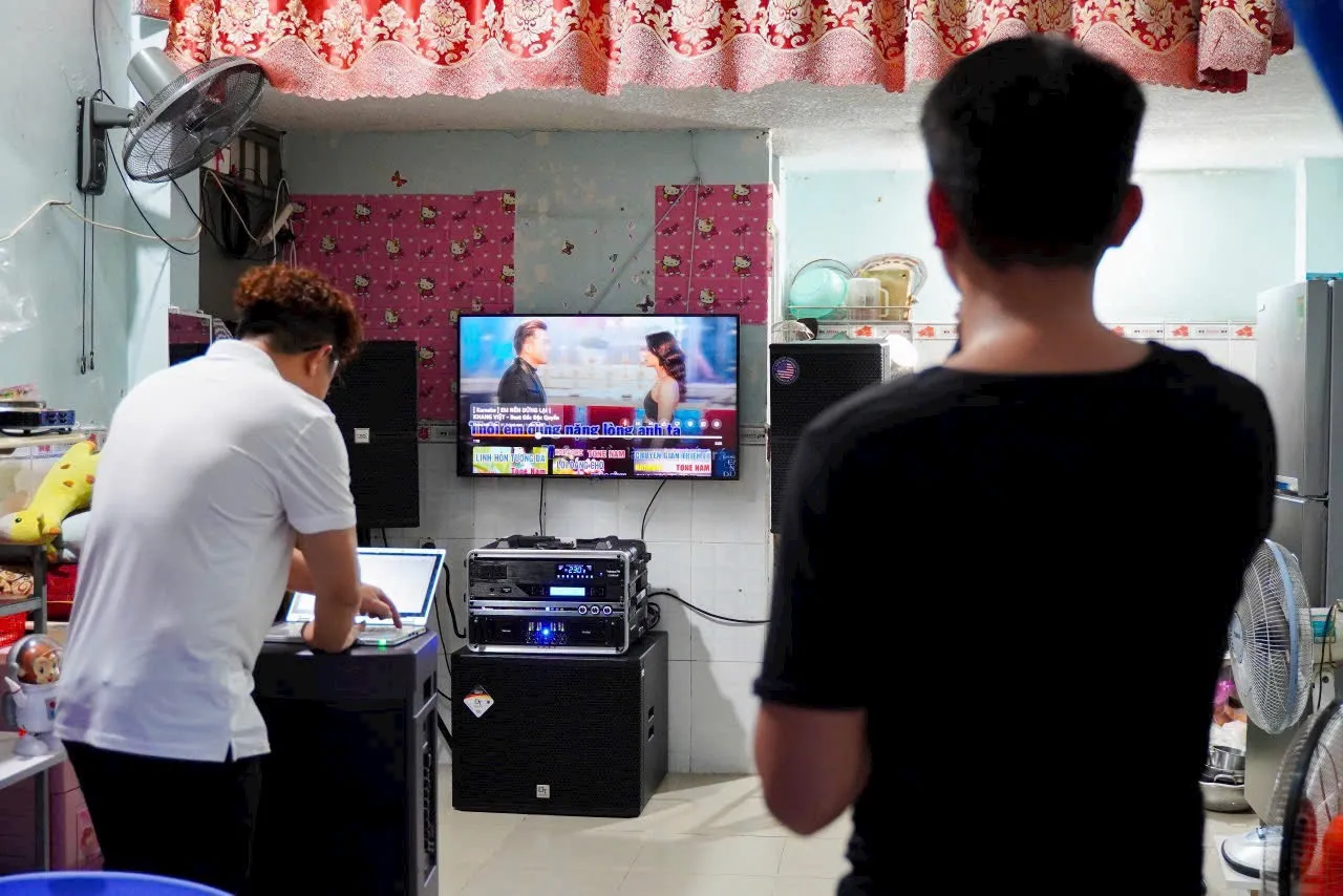 Khách hàng Hải Long đánh giá về sn phẩm Dàn Karaoke CAVS TT286: (CAVS C12, Vatasa T800, Vatasa V6 Pro, Vatasa VA-4600, CAVS KS115, Vatasa P9 Luxury)