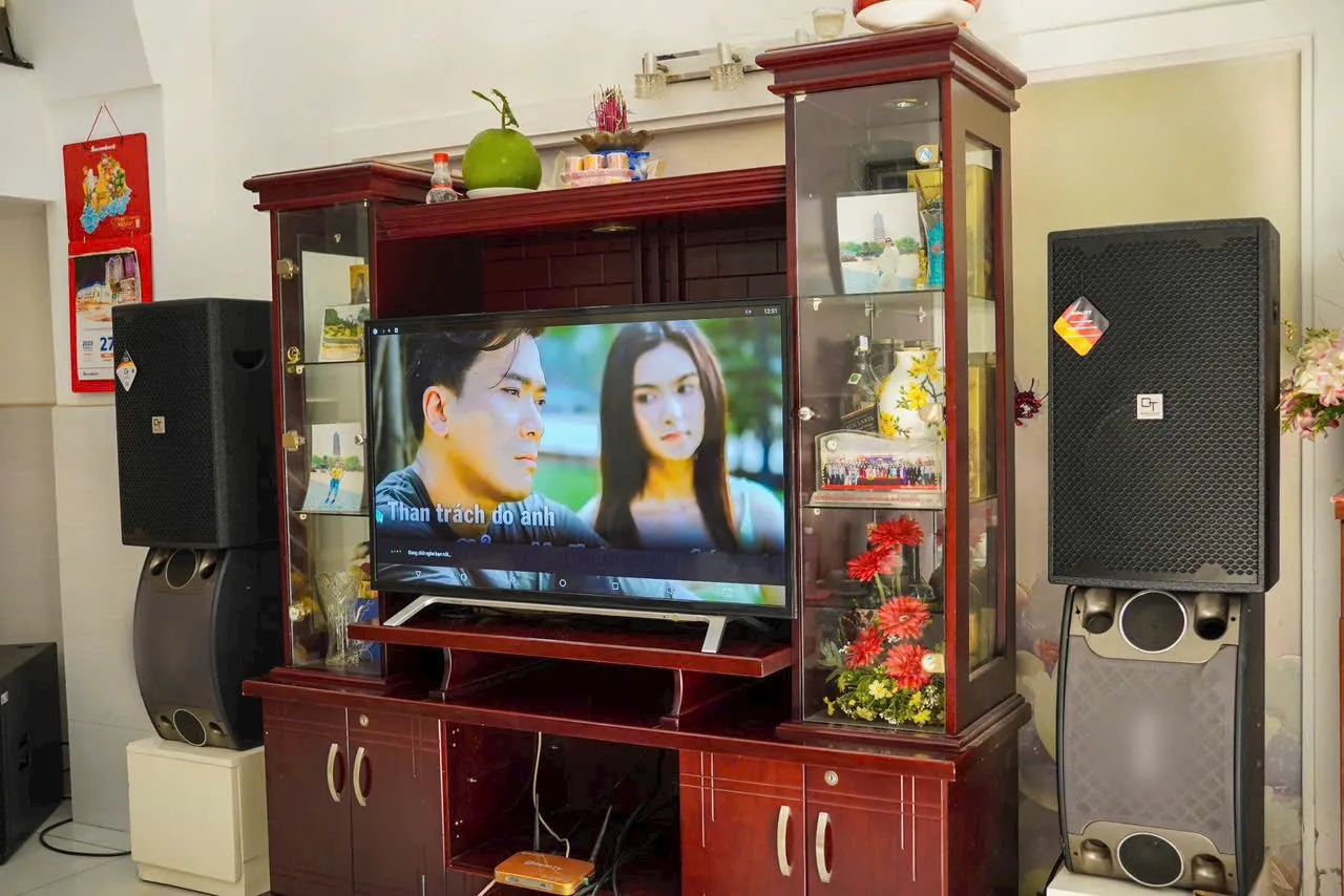 Khách hàng Trọng Miên đánh giá về sản phẩm Loa Karaoke DT D2000 (full bass 30cm, 2 đường tiếng)
