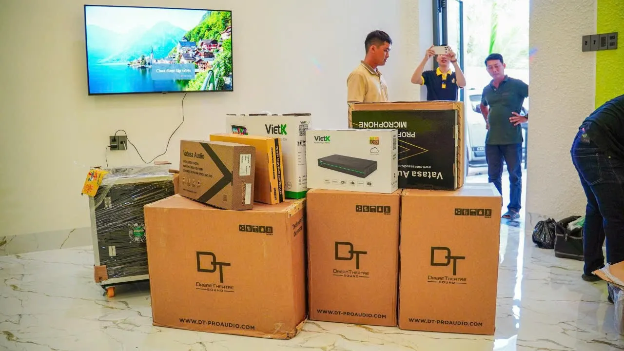 Khách hàng Quang Huy đánh giá về sản phẩm Dàn karaoke DT TT292: (DT D2000, Vatasa HC600)