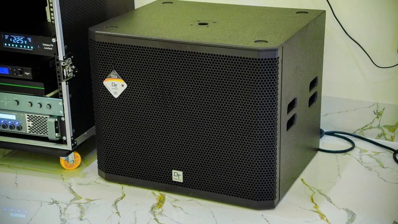 Khách hàng Vạn Bảo đánh giá về sản phẩm Loa sub DT Delta118 bass 50cm