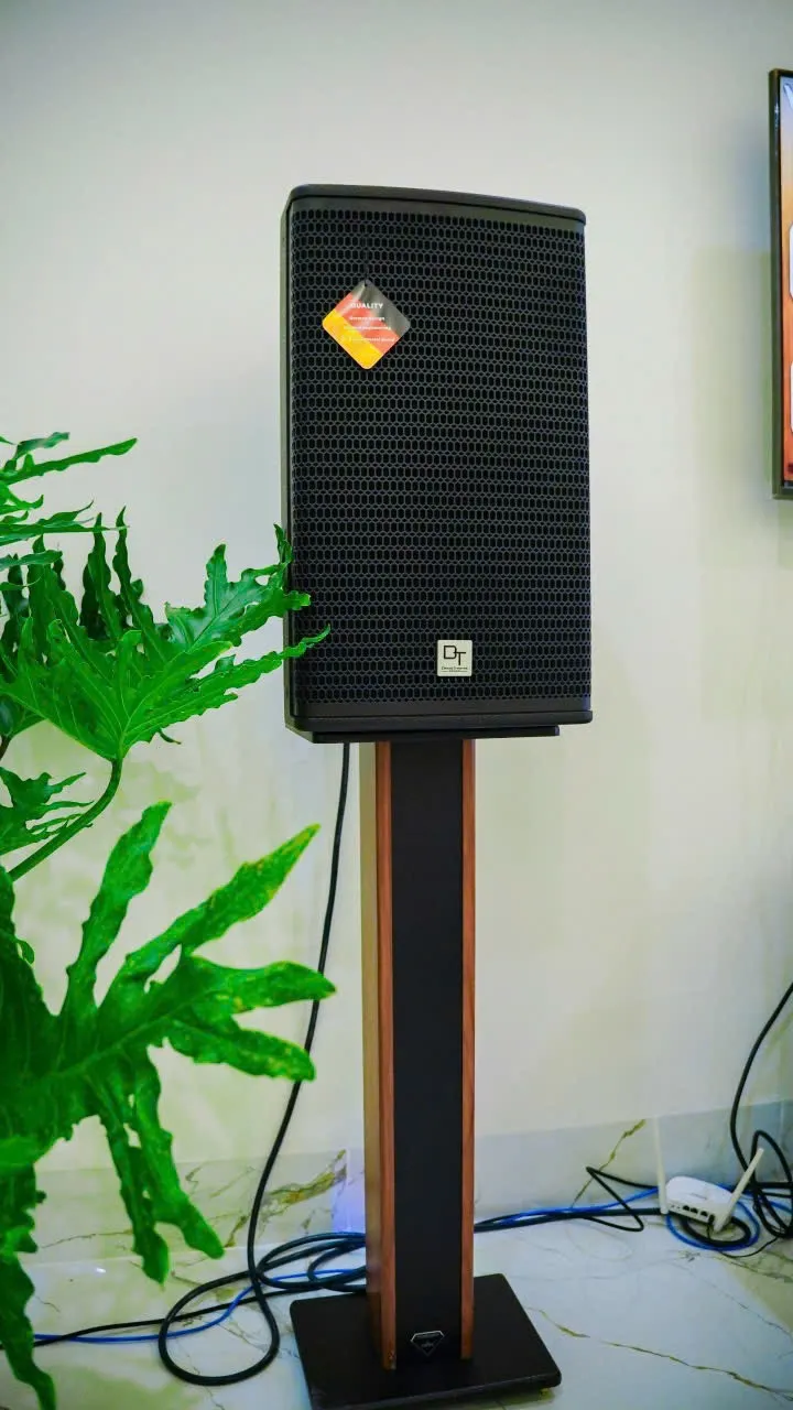 Khách hàng Thành Đạt đánh giá về sản phẩm Loa karaoke DT Alpha12 (full bass 30cm, 2 đường tiếng)