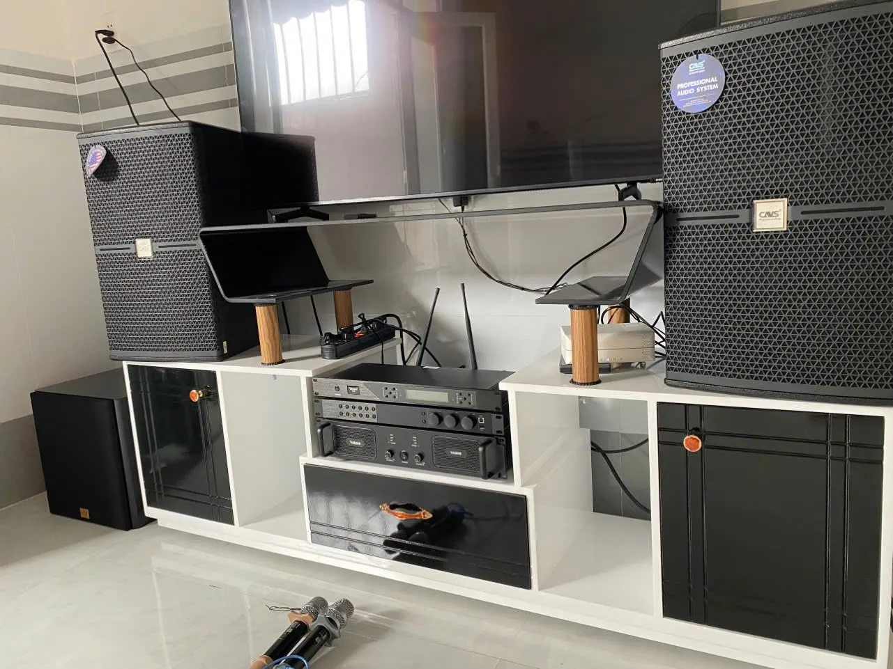 Khách hàng Chí Kiên đánh giá về sn phẩm Dàn Karaoke CAVS TT274: (CAVS C12, Vatasa T500, Vatasa KX300, Vatasa VA-2600, Nex 12)