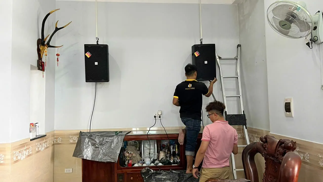 Khách hàng Quang Khánh đánh giá về sản phẩm Dàn karaoke DT TT244: (DT D1000, Vatasa T10, Vatasa V8Pro, DT Lion406)