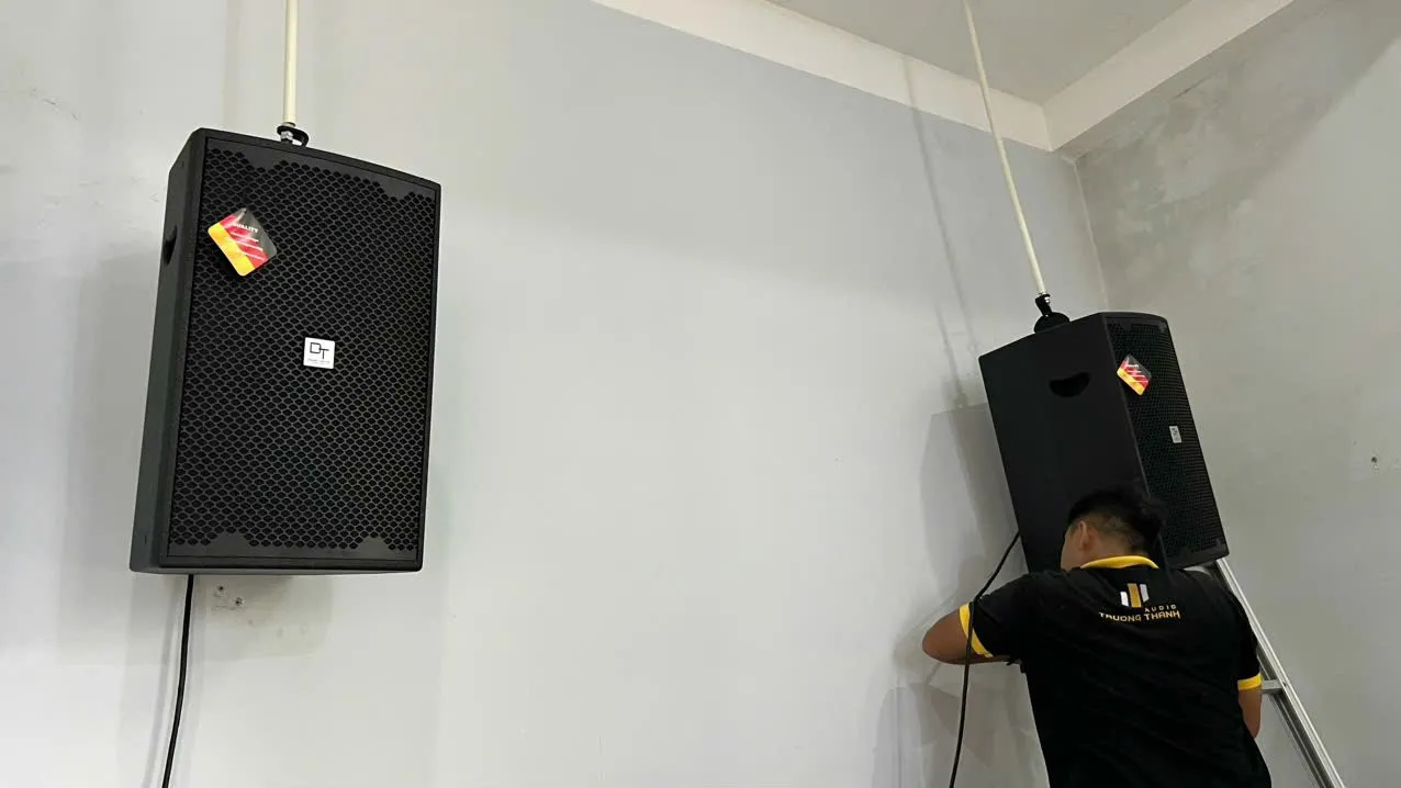 Khách hàng Minh Quân đánh giá về sản phẩm Dàn karaoke DT TT257: (DT D2000, Vatasa T900 New, Vatasa V8Pro, Vatasa VA-4600, CAVS SC715, Vatasa P9 Luxury)