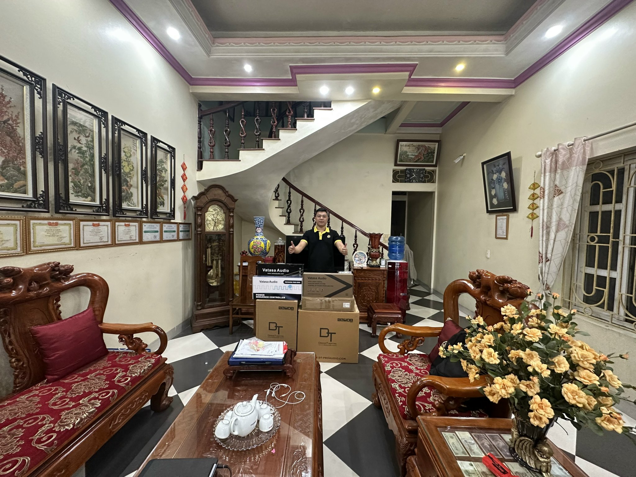 Khách hàng Minh Long đánh giá về sản phẩm Dàn karaoke Paramax TT270: P2000+BLA400NEW