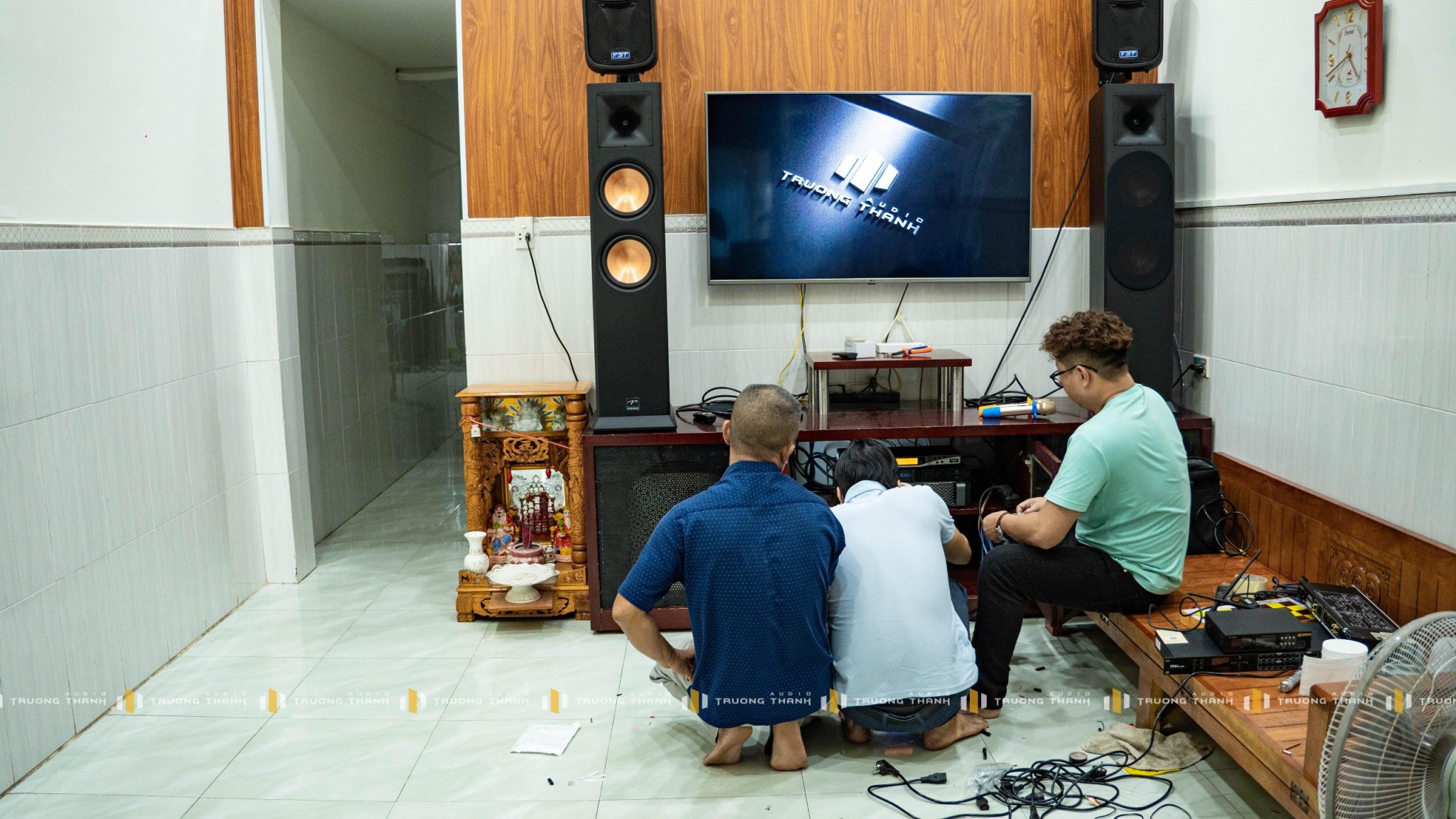 Khách hàng Minh Nhân đánh giá về sản phẩm Dàn karaoke Paramax TT268: (Paramax EURO 8 Luxury, Vatasa Bla600 New)