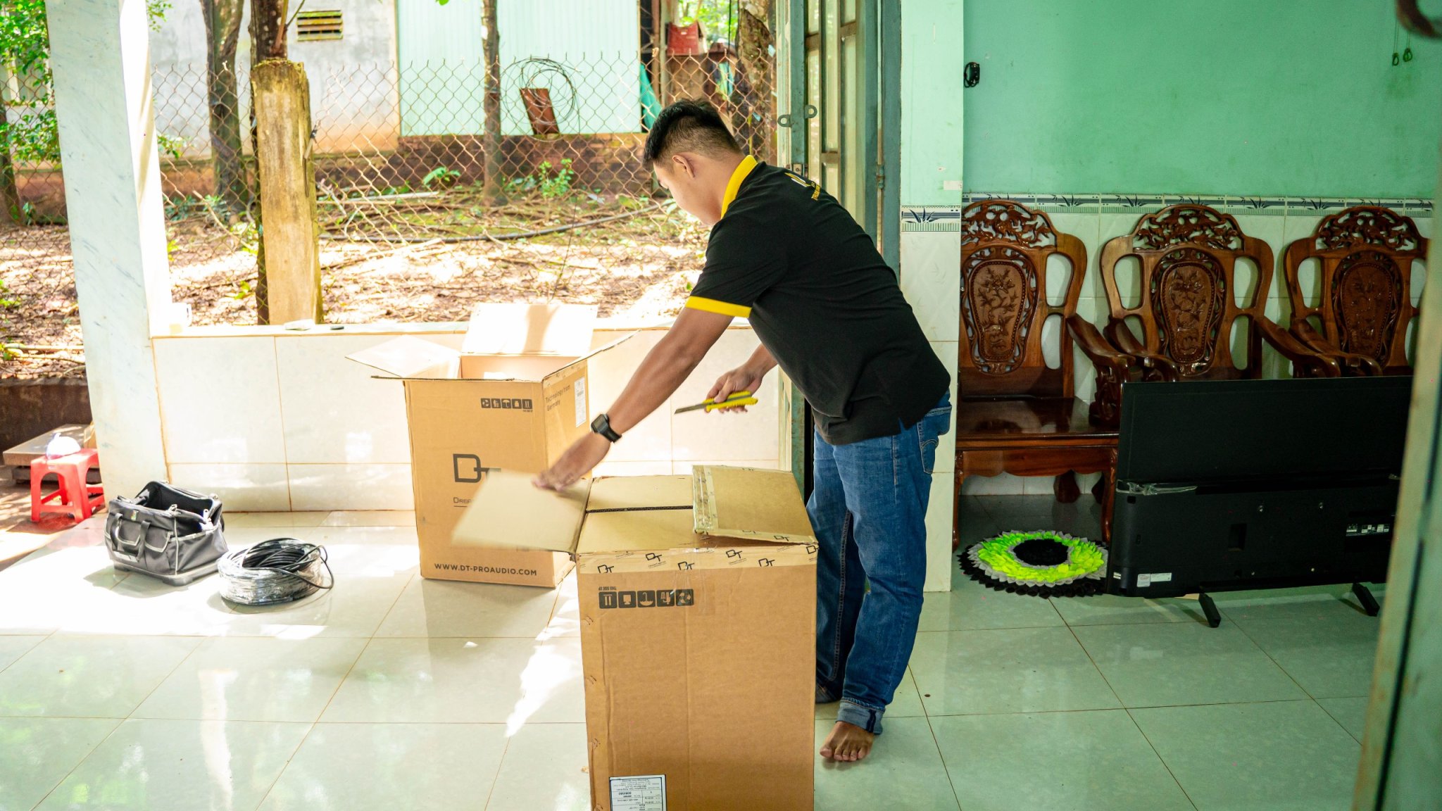 Khách hàng Văn Nhân đánh giá về sn phẩm Dàn karaoke Paramax TT268: (Paramax EURO 8 Luxury, Vatasa Bla600 New)